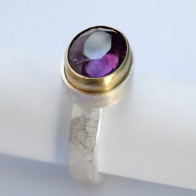 Umarbeitung von Omas Ring