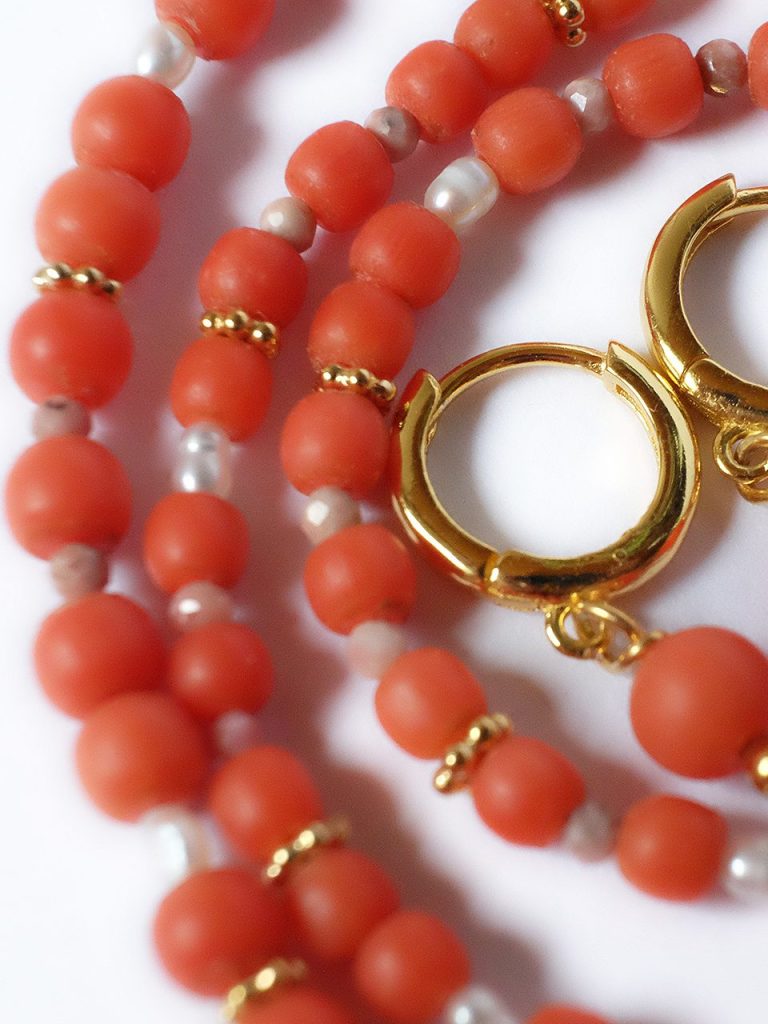 Kette aus Vintage-Korallen mit Süßwasserperlen