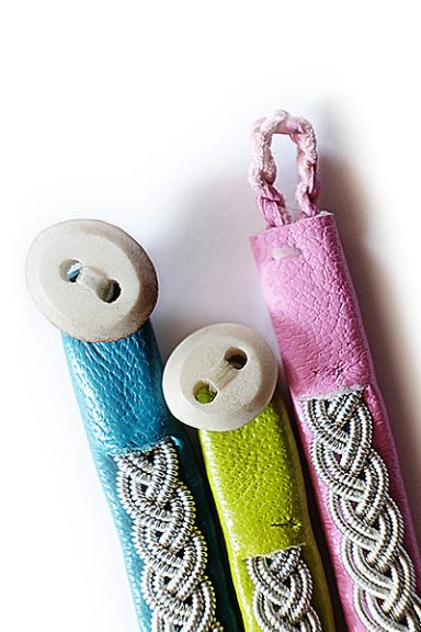 Bunte Sami Armbänder